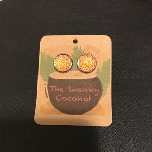 🌸Last One🌸 Swanky Coconut